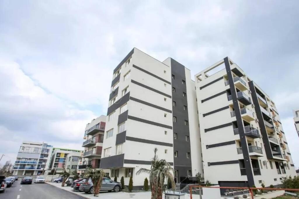 Luxury Studio - Maison 103 - Stefan Building Complex Apartment Navodari Exterior photo